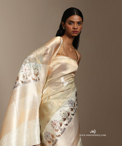 Pastel_Green_Handloom_Pure_Tissue_Silk_Banarasi_Saree_With_Katan_Silk_Kadiyal_Intricate_Resham_Work_Border_And_Small_Birds_Motifs_WeaverStory_02