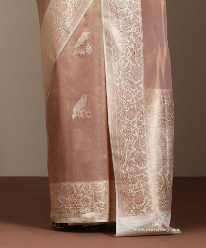 Soft_Pink_Handloom_Pure_Tissue_Silk_Banarasi_Saree_With_Katan_Silk_Kadiyal_Border_And_Birds_Motifs_WeaverStory_04