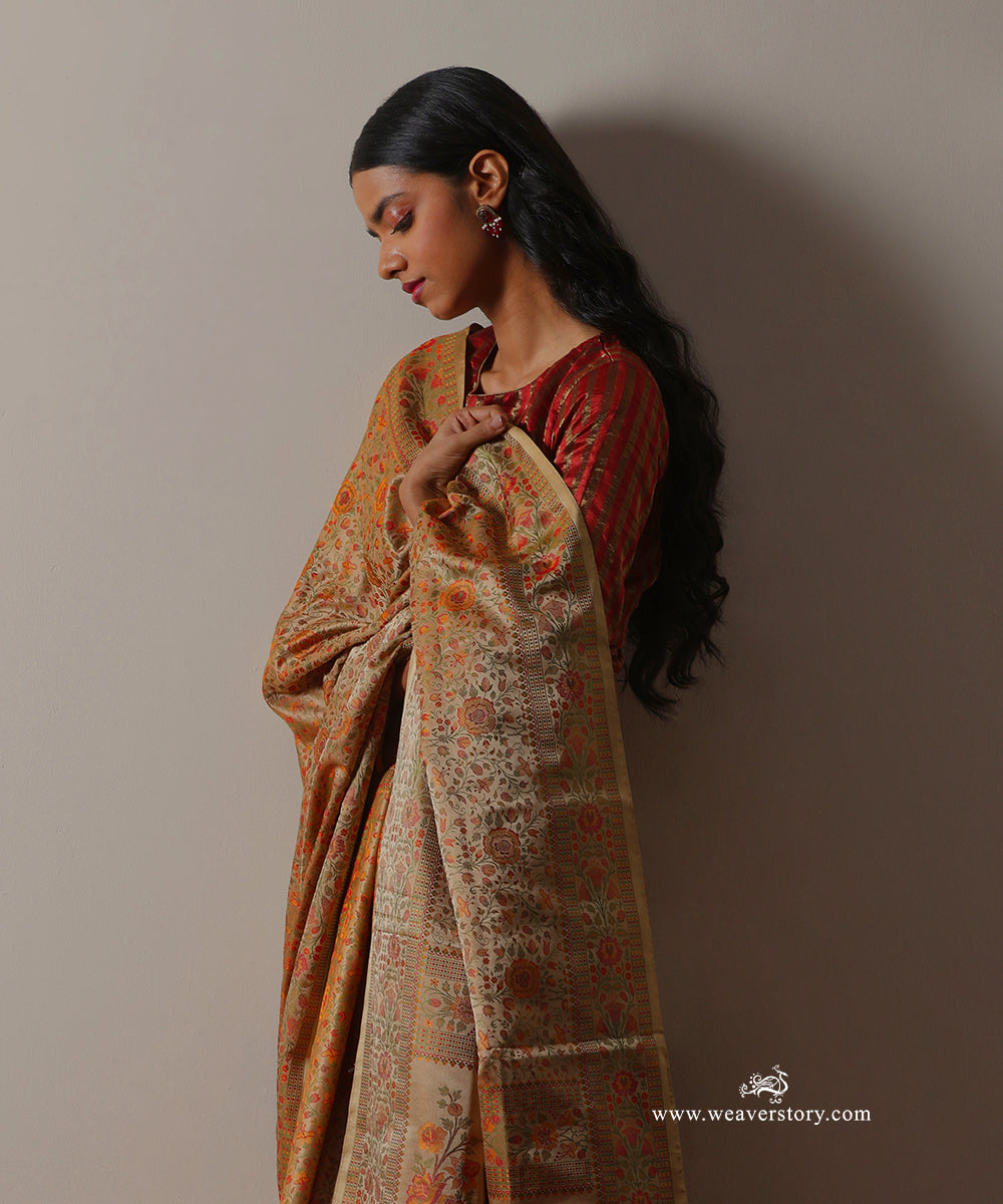 Baige_Handloom_Pure_Katan_Silk_Tanchoi_Banarasi_Saree_With_Rose_Flower_Jall_WeaverStory_02
