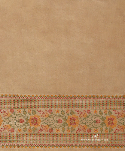 Beige Handloom Pure Katan Silk Tanchoi Banarasi Saree With Rose Floral Jaal