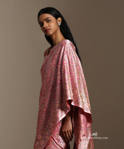 Soft_Pink_Handloom_Pure_Katan_Silk_Tanchoi_Banarasi_Saree_With_Rose_Flower_Jall_WeaverStory_02
