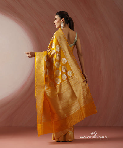 Yellow_Handloom_Pure_Katan_Silk_Banarasi_Saree_With_Kadhwa_Birds_Boota_WeaverStory_03