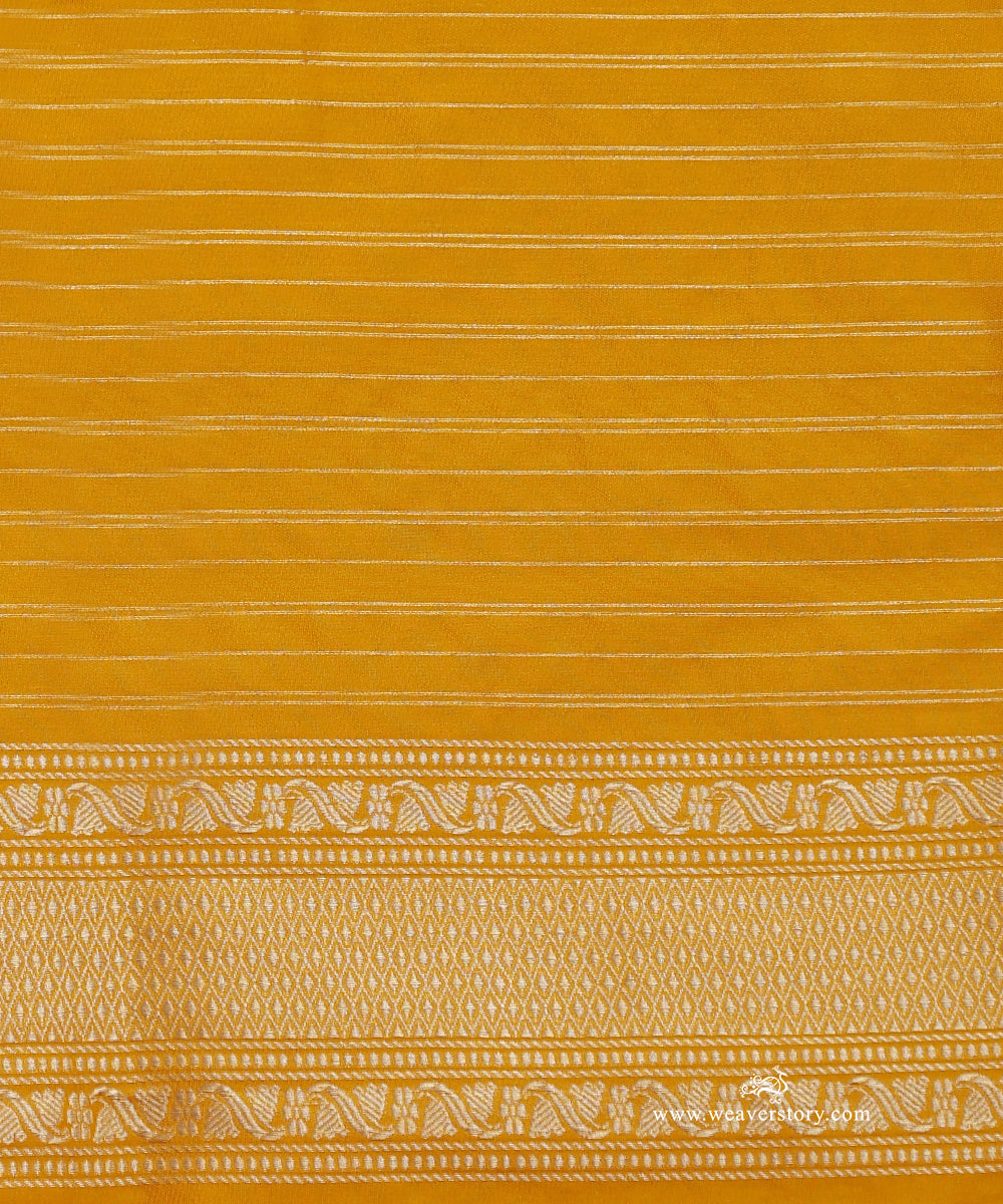 Yellow_Handloom_Pure_Katan_Silk_Banarasi_Saree_With_Kadhwa_Birds_Boota_WeaverStory_05