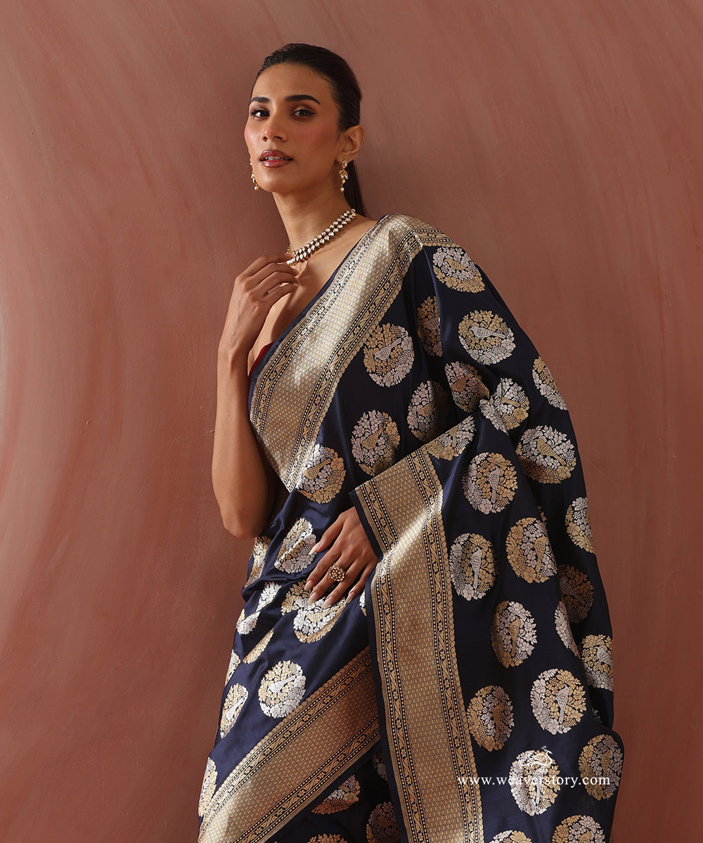 Navy_Blue_Handloom_Pure_Katan_Silk_Banarasi_Saree_With_Kadhwa_Birds_Boota_WeaverStory_02