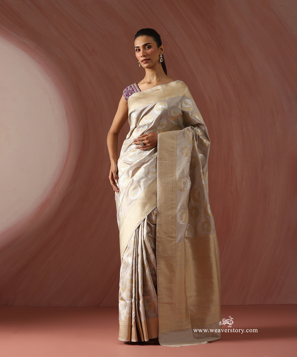 Off_White_Handloom_Pure_Katan_Silk_Banarasi_Saree_With_Kadhwa_Birds_Boota_WeaverStory_01