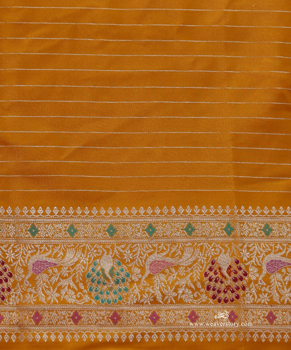 Mustard_Handloom_Pure_Katan_Silk_Banarasi_Kadhwa_Meenakari_Nandi_Motifs_With_Peacock_Motif_Border_WeaverStory_05