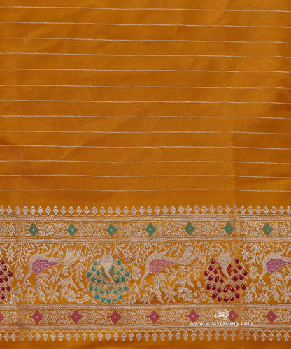 Mustard_Handloom_Pure_Katan_Silk_Banarasi_Kadhwa_Meenakari_Nandi_Motifs_With_Peacock_Motif_Border_WeaverStory_05