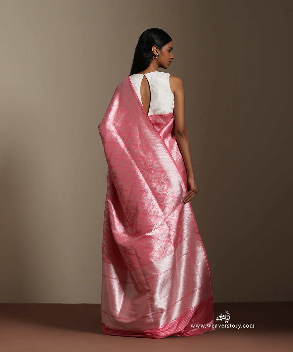 Light_Pink_Handloom_Pure_Katan_Silk_Banarasi_Kimkhab_Guldasta_Motifs_Silvers_Zari_Saree_WeaverStory_03