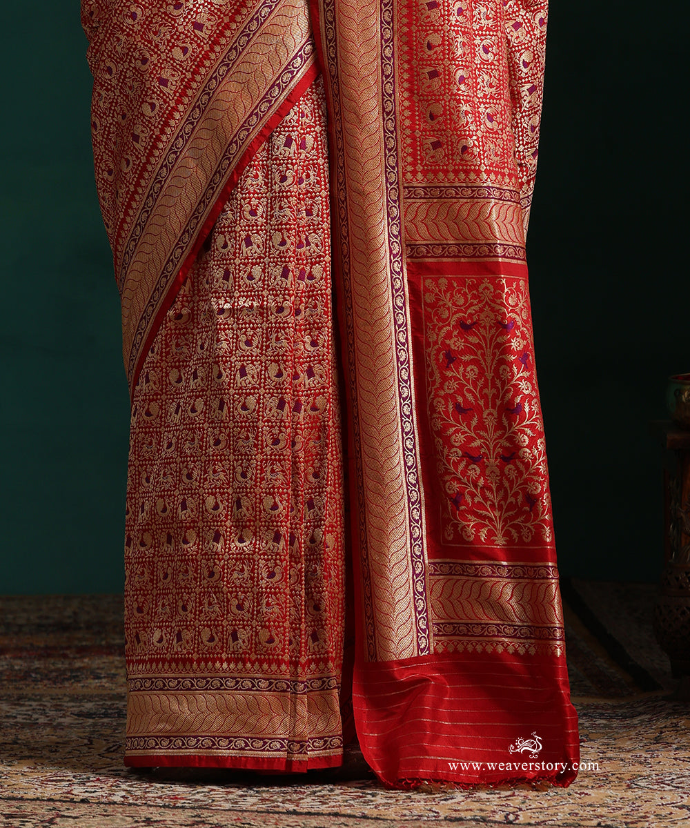 Red_Handloom_Real_Zari_Pure_Katan_Silk_Banarasi_Saree_With_Small_Elephant_And_Peacock_Motifs_With_Purple_Meena_WeaverStory_04