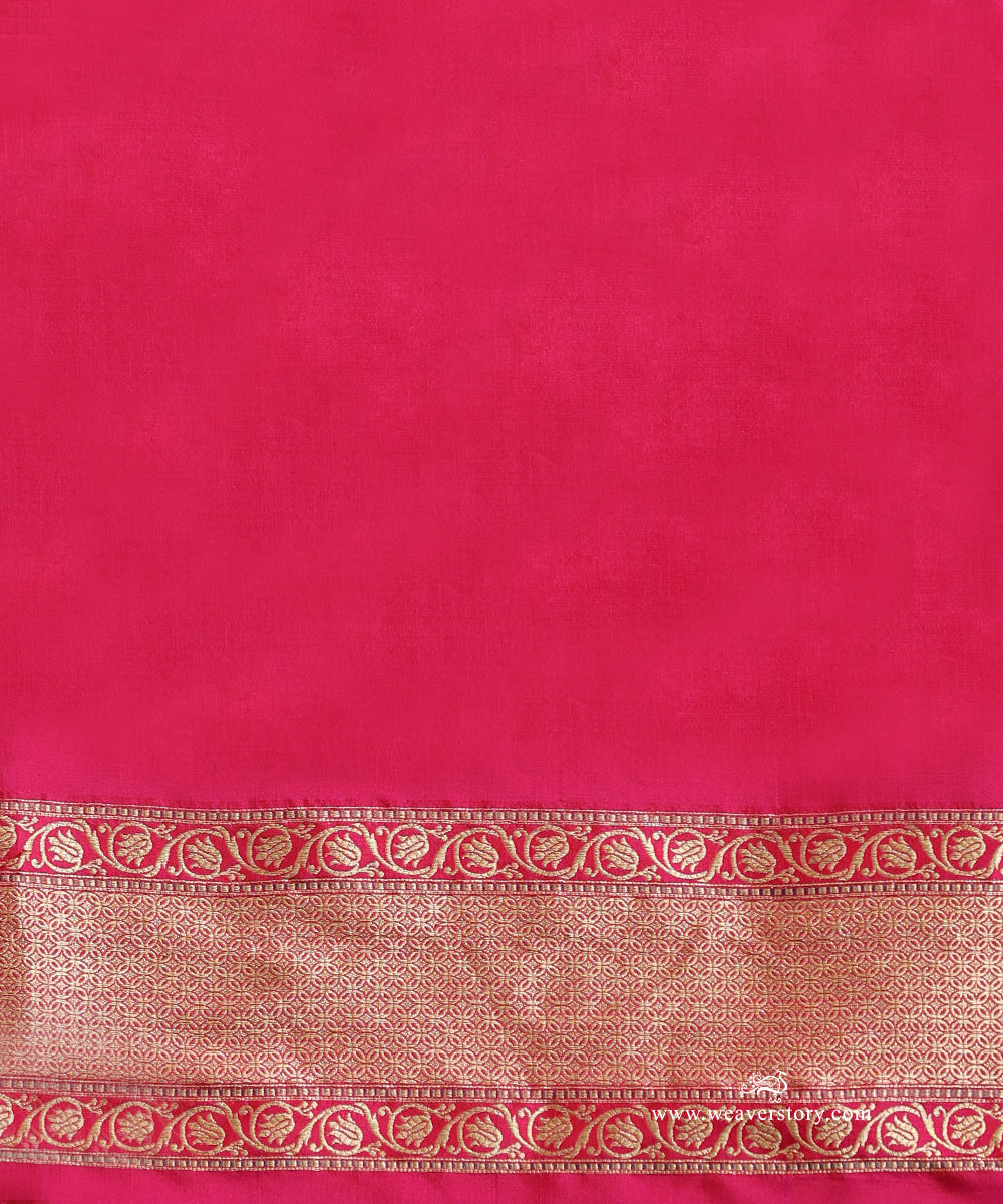 Handloom_Pink_Real_Zari_Pure_Katan_Silk_Square_Pattern_Banarasi_Saree_With_Leaf_And_Flowers_Motifs_WeaverStory_05