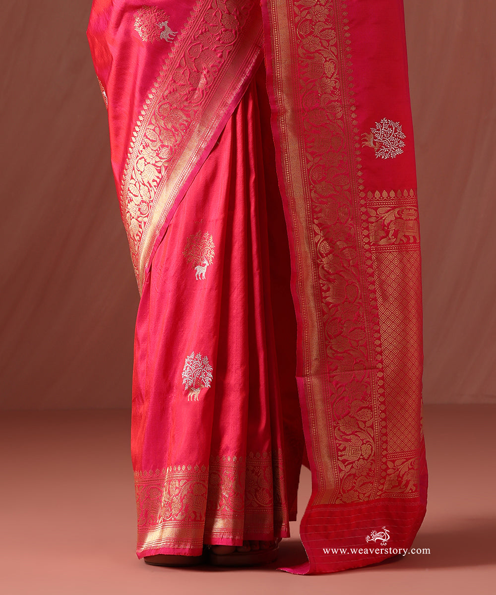 Pink_Handloom_Pure_Katan_Silk_Banarasi_Saree_With_Deer_And_Tree_Boota_With_Elephant_And_Peacock_Motif_Border_WeaverStory_04