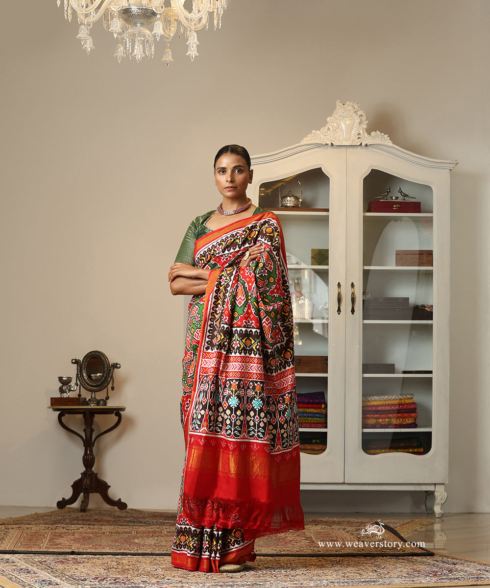 Red_And_Green_Handloom_Blue_Double_Ikat_Patola_With_Fish_Motifs_WeaverStory_02