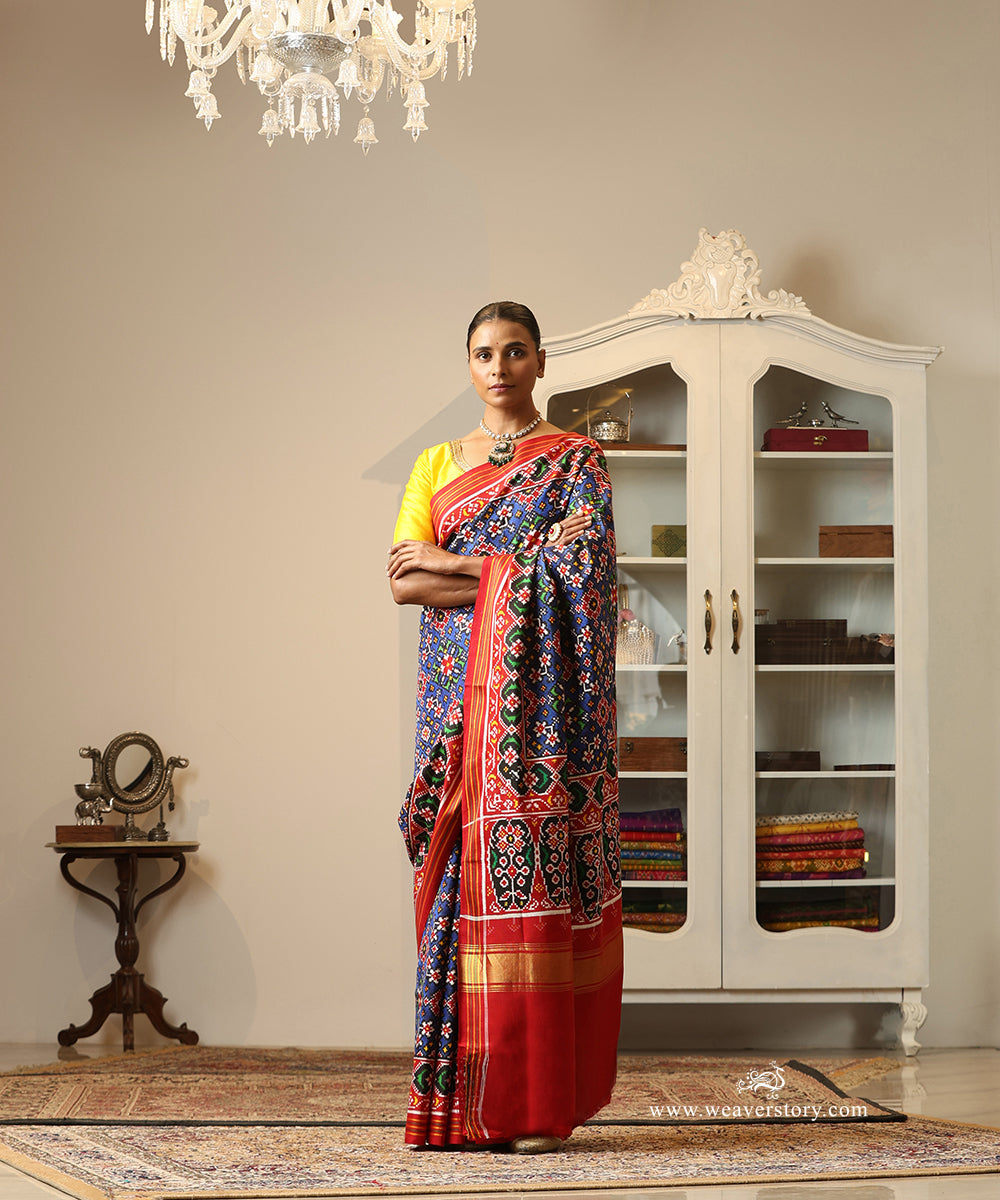 Red_Blue_Handloom_Double_Ikat_Patola_Traditional_Saree_WeaverStory_02