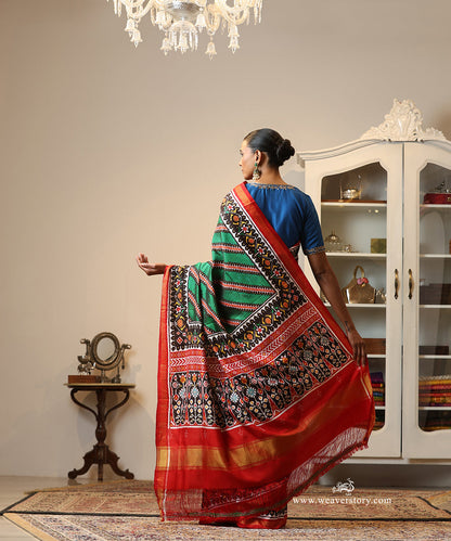 Green_And_Red_Handloom_Double_Ikat_Patola_Saree_WeaverStory_03