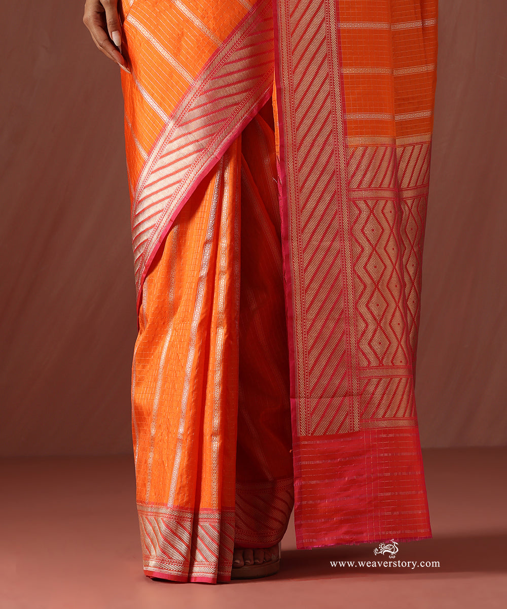 Orange_Handloom_Pure_Katan_Silk_Banarasi_Striped_Saree_With_Pink_Border_WeaverStory_04