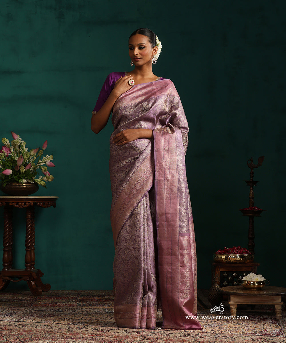 Old_Lavender_Pure_Silk_Kanjivarm_Saree_With_All_Over_Antique_Zari_Braocade_Weave_WeaverStory_01