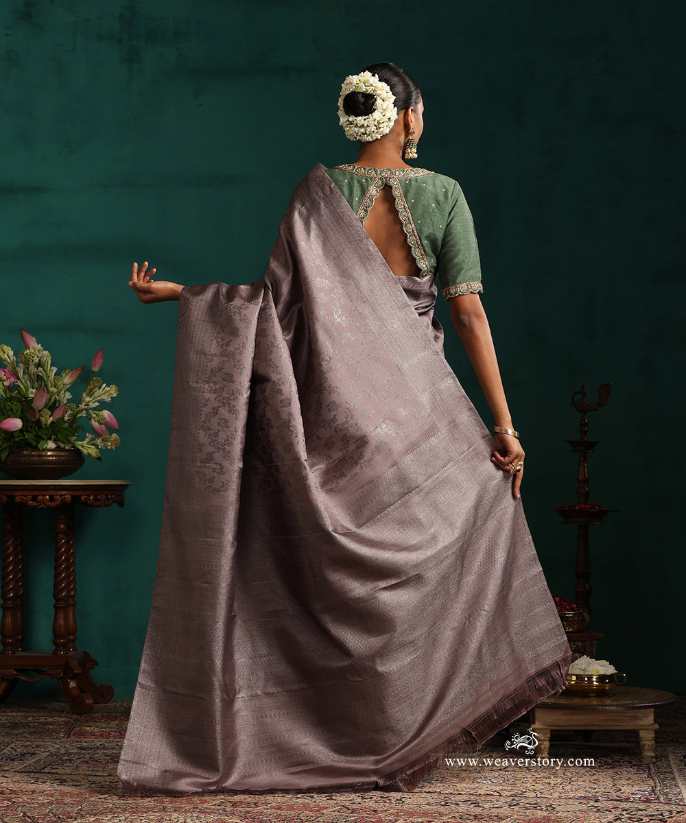 Old_Lavender_Pure_Silk_Kanjivaram_Saree_With_Antique_Zari_Floral_Body_WeaverStory_03