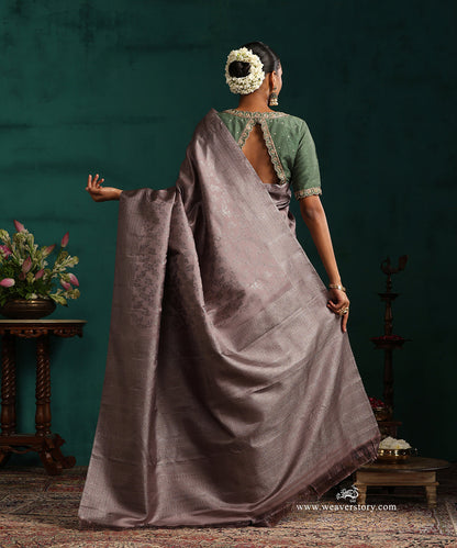 Old_Lavender_Pure_Silk_Kanjivaram_Saree_With_Antique_Zari_Floral_Body_WeaverStory_03