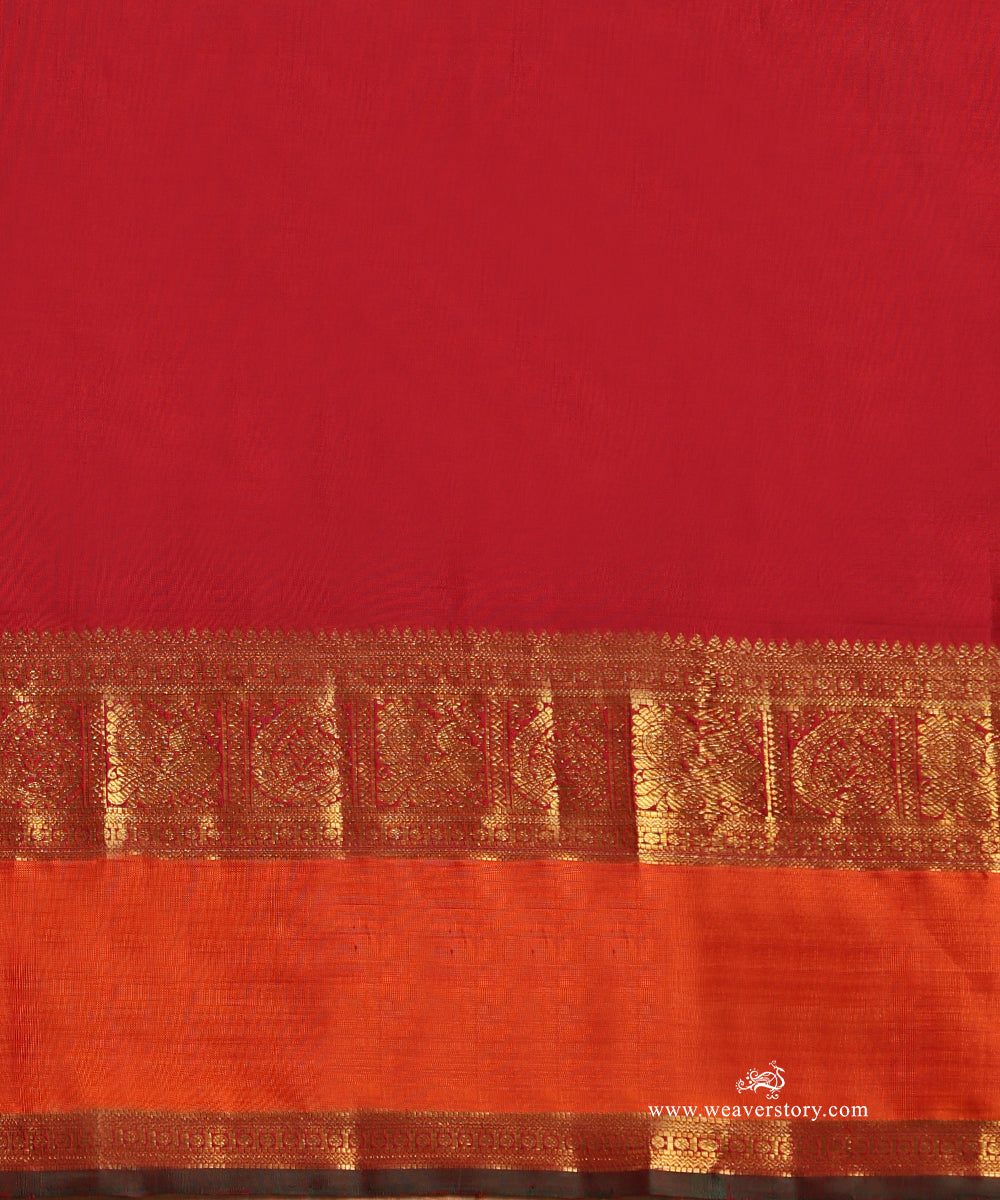 Offwhite_Handloom_Pin_Striped_Pure_Silk_Kanjivaram_Saree_With_Orange_And_Maroon_Korvai_Border_And_Paisley_Mayura_Motifs_WeaverStory_05