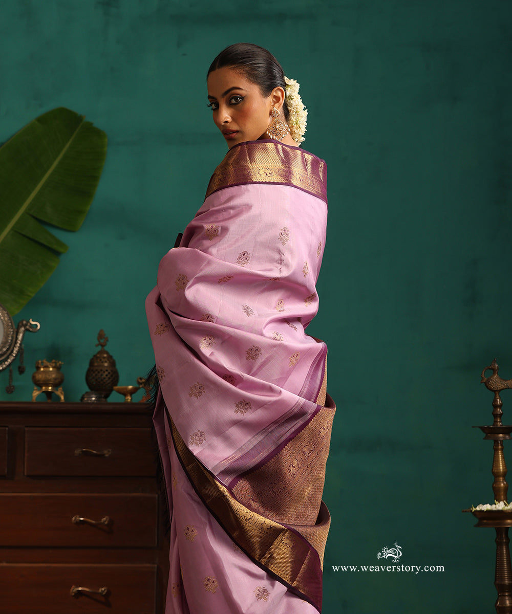Mauve_Handloom_Pure_Silk_Pure_Zari_Kanjivaram_Saree_With_Wine_Korwai_Border_With_Yalli_And_Annapakshi_Motifs_WeaverStory_02