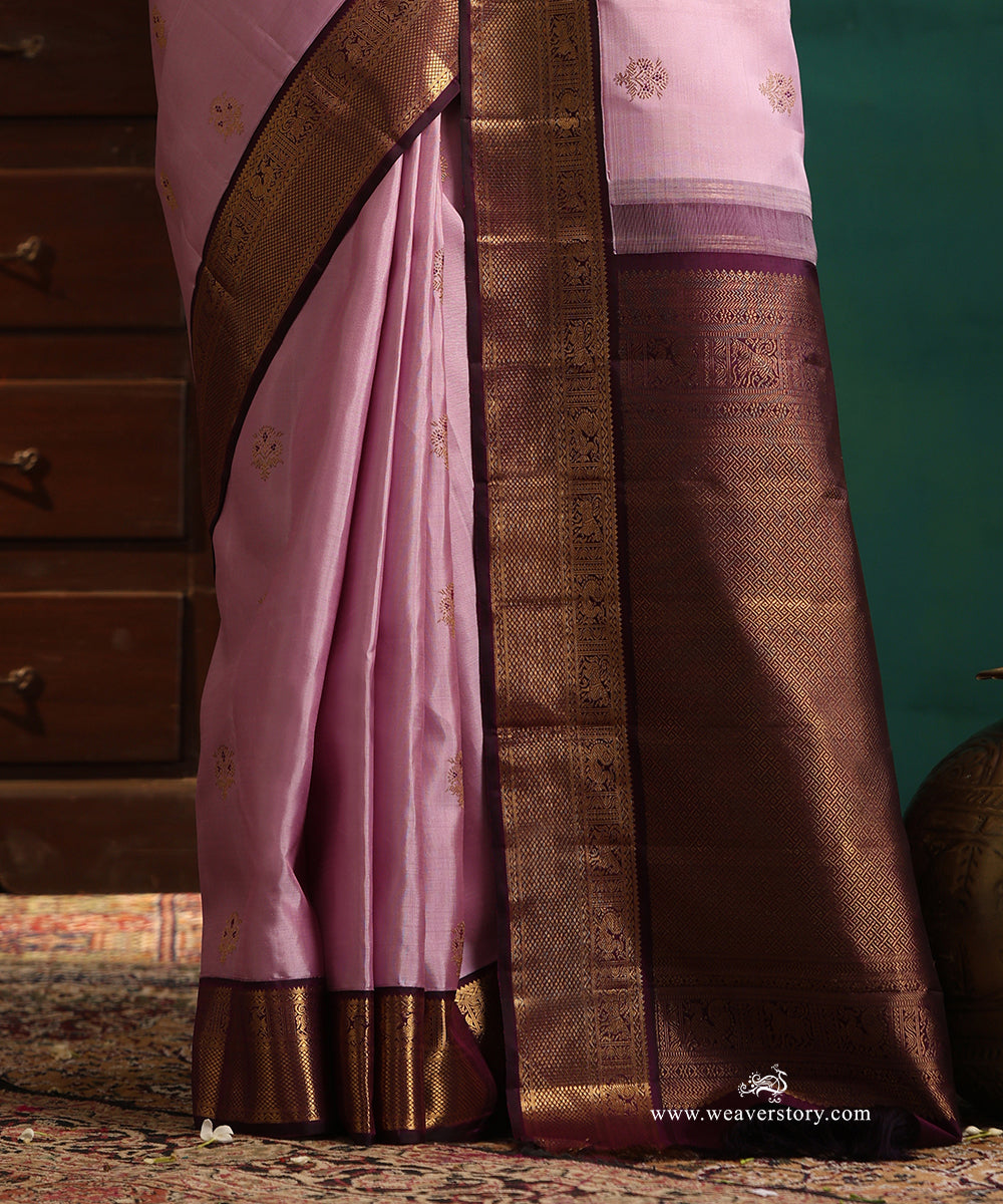 Mauve_Handloom_Pure_Silk_Pure_Zari_Kanjivaram_Saree_With_Wine_Korwai_Border_With_Yalli_And_Annapakshi_Motifs_WeaverStory_04