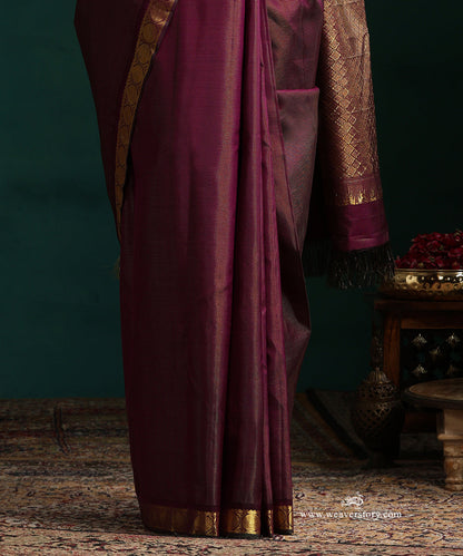 Purple_Pure_Silk_Kanjivaram_Saree_With_Zari_Pin_Stripes_And_And_Small_Border_With_Rudraksh_WeaverStory_04