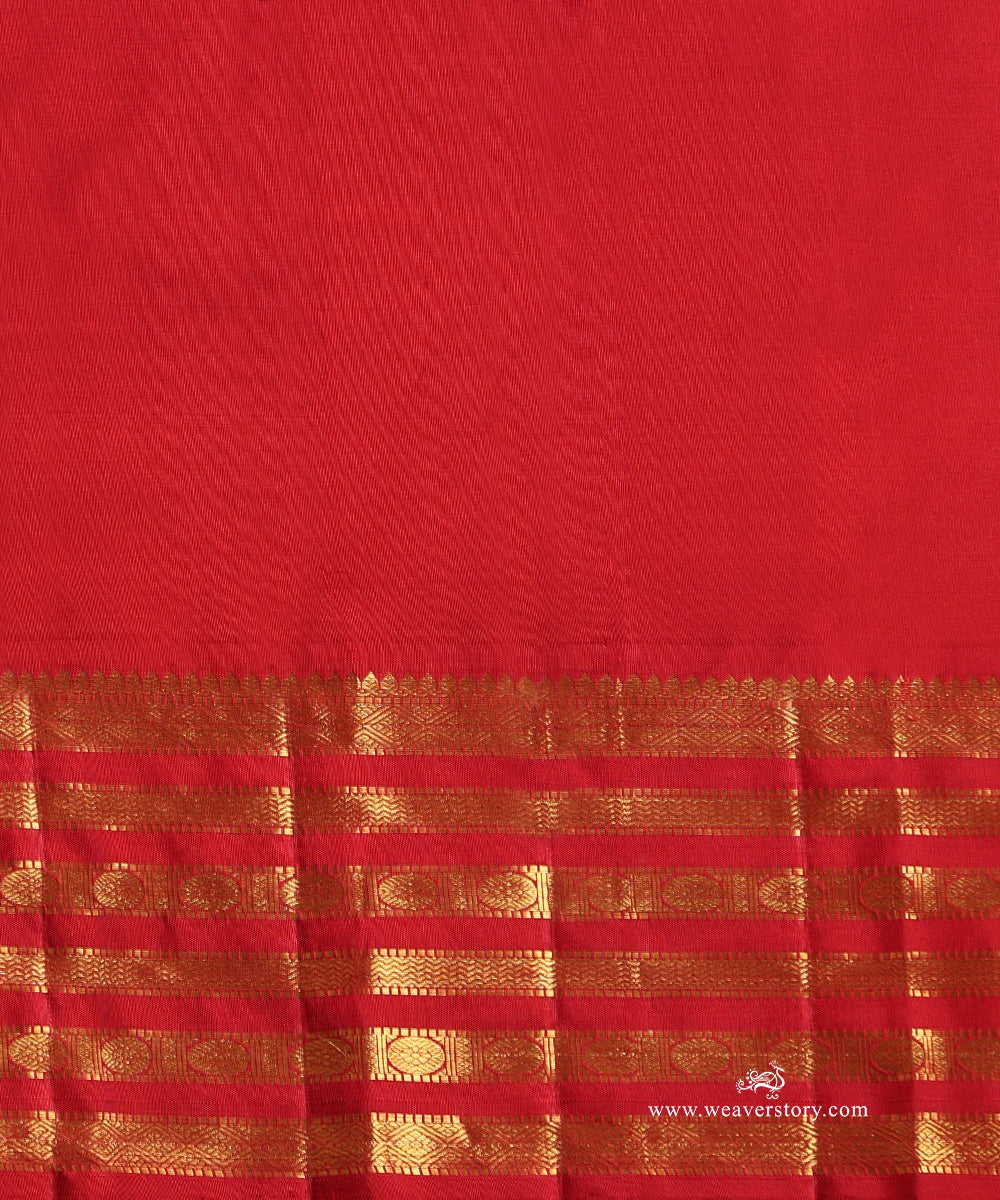 Mango_Yellow_Handloom_Pure_Kanjivaram_Saree_With_Paisleys_And_Mayura_Motif_And_Red_Korwai_Border_WeaverStory_05
