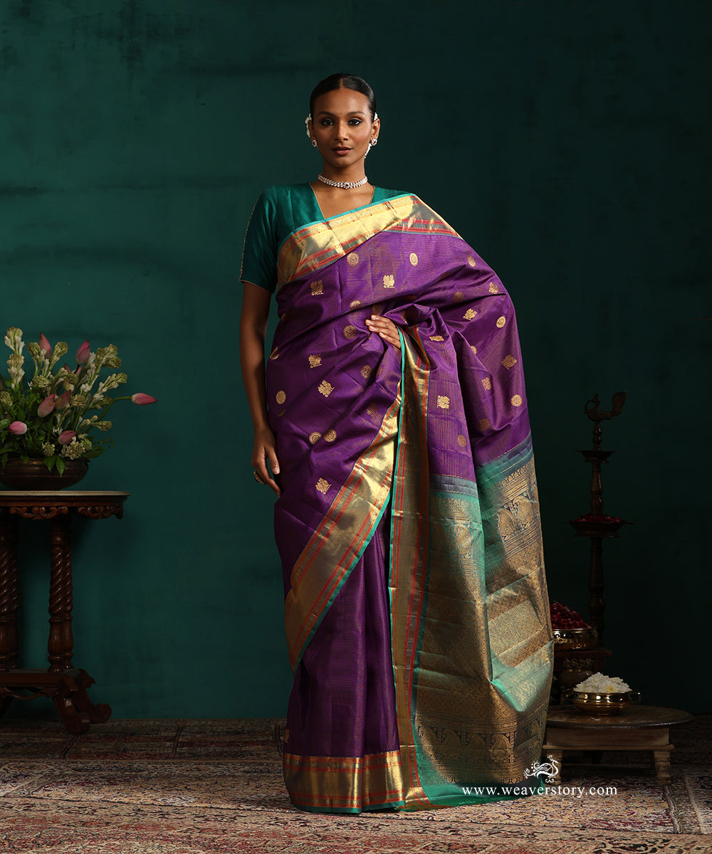 Purple_Pure_Silk_Vaira_Oosi_Kanjivaram_Saree_With_Chakram_And_Annapakshi_Motifs_And_Green_Korwai_Border_WeaverStory_01