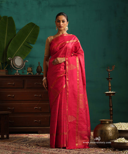 Hot_Pink_Handloom_Pure_Silk_Pure_Zari_Kanjivaram_Saree_With_Ganderberunda_Motif_With_Veldhari_And_Temple_Border_WeaverStory_01