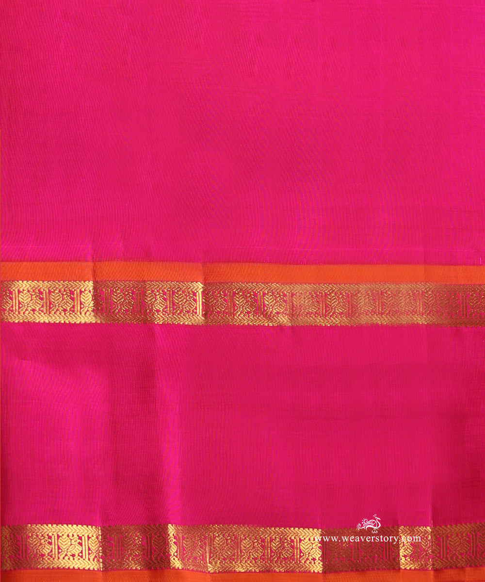 Cream_Pure_Silk_Pure_Zari_Kanjivaram_Saree_With_Blue_Korwai_Border_WeaverStory_05