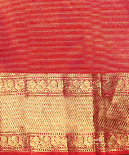 Red_And_Gold_Handloom_Pure_Silk_Pure_Zari_Vaira_Oosi_Kanjivaram_Saree_With_Chakram_Motifs_WeaverStory_05