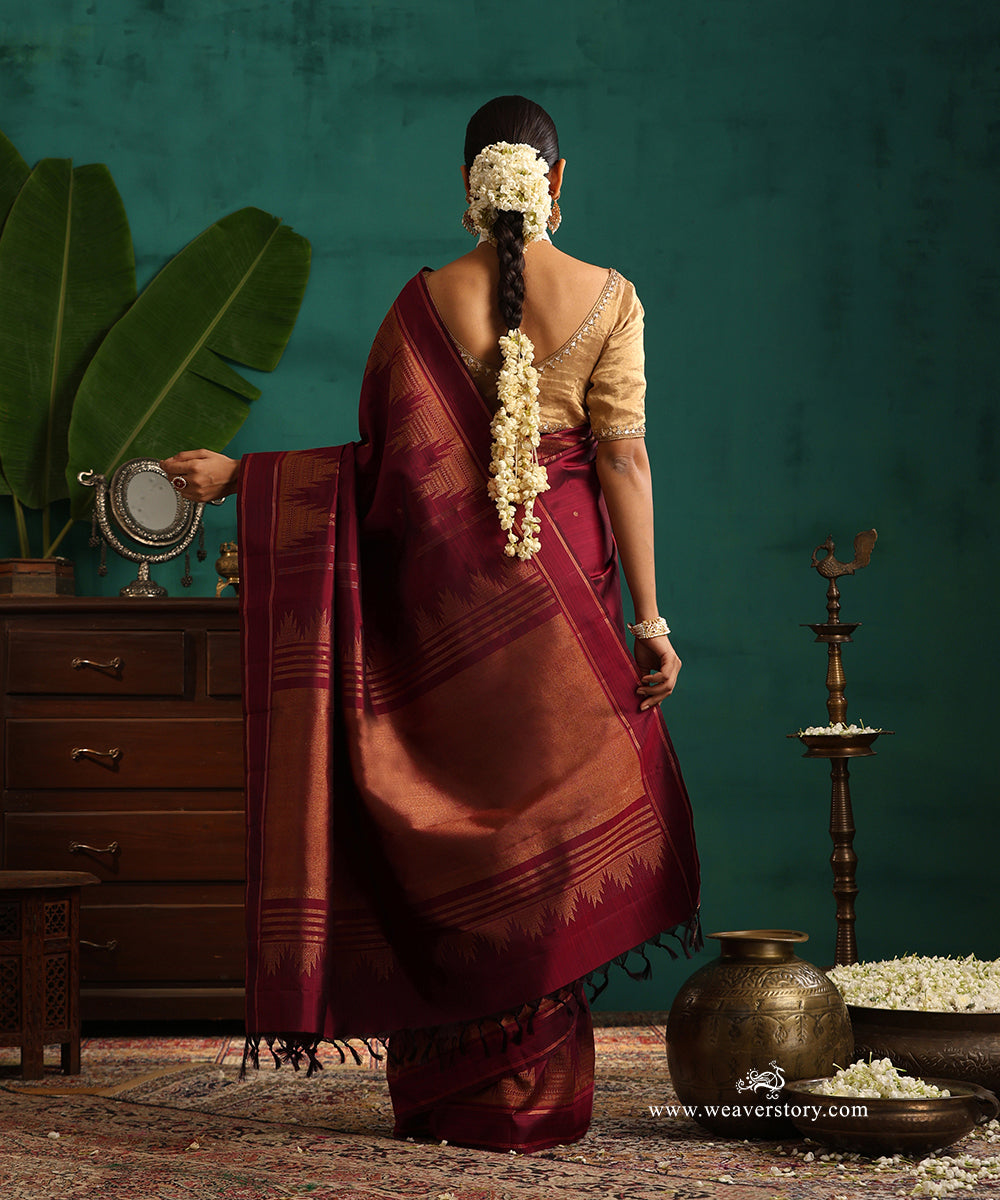 Maroon_Handloom_Pure_Silk_Pure_Zari_Kanjivaram_Saree_With_Temple_Border_WeaverStory_03