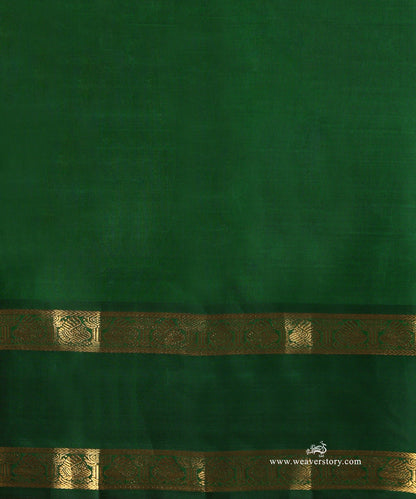 Red_Handloom_Pure_Silk_Pure_Zari_Stripes_Saree_With_Green_Korwai_Annapakshi_Border_WeaverStory_05