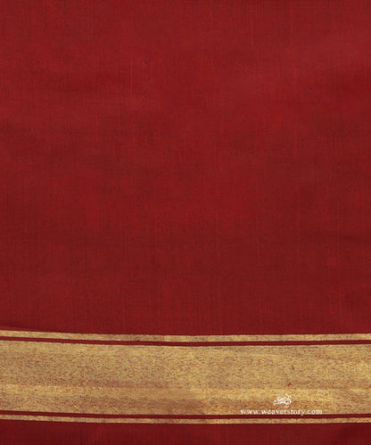 Black_And_Maroon_Handloom_Pure_Silk_Pure_Zari_Antique_Gold_Rising_Temple_Kajivaram_Saree_WeaverStory_05