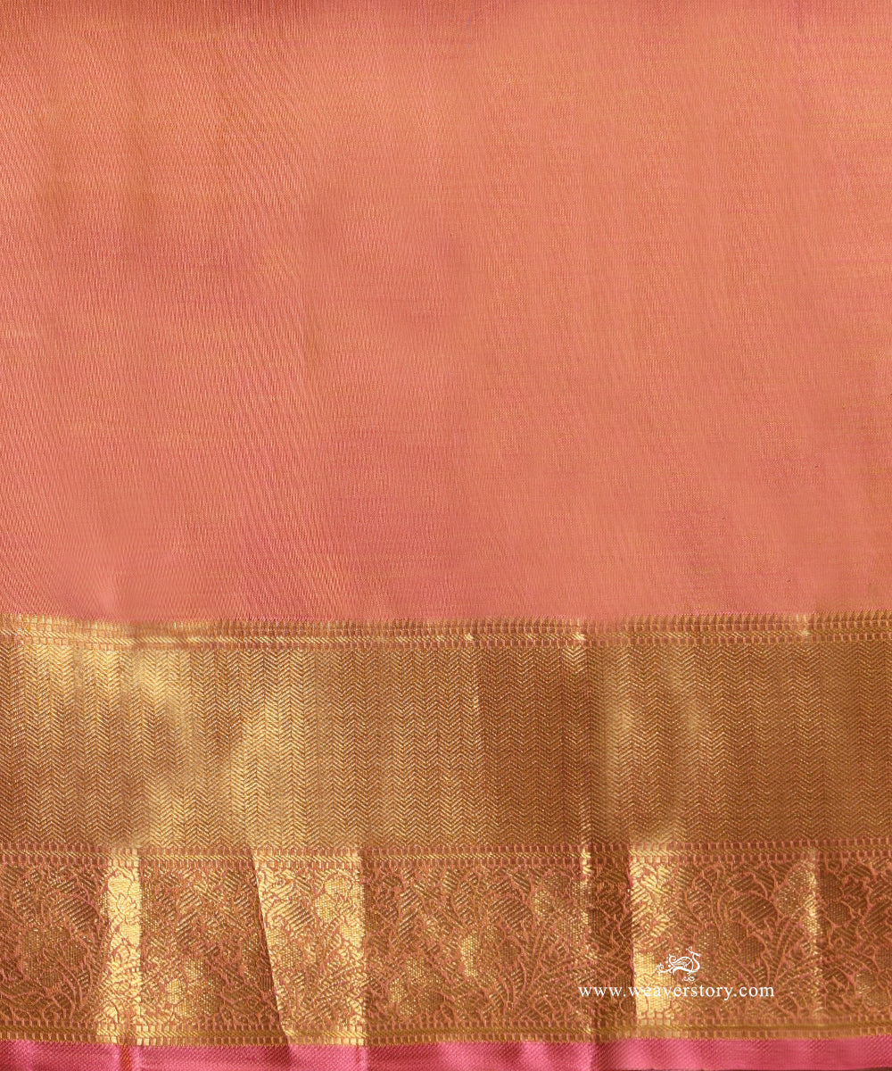 Beige_And_Gold_Handloom_Pure_Silk_Tissue_Kanjivaram_Saree_With_Pink_Border_And_Selvedge_WeaverStory_05
