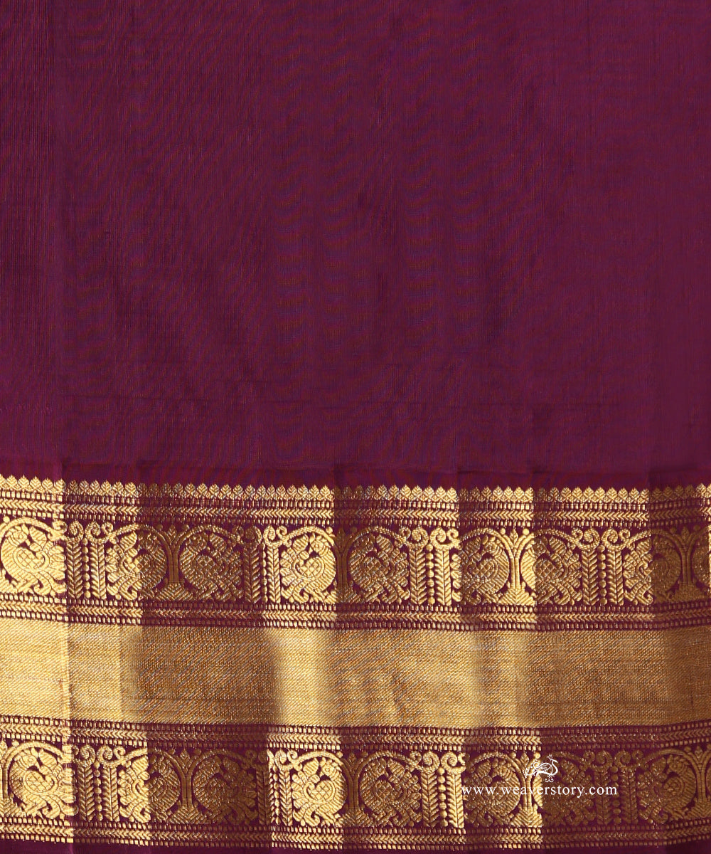Pastel_Green_And_Gold_Handloom_Pure_Silk_Tissue_Kanjivaram_Saree_With_Purple_Korwai_Annapakshi_Border_WeaverStory_06