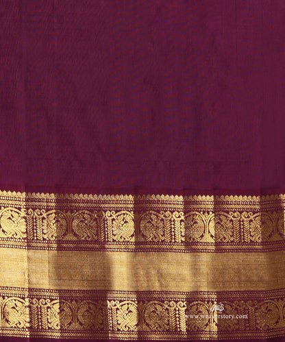 Pastel_Green_And_Gold_Handloom_Pure_Silk_Tissue_Kanjivaram_Saree_With_Purple_Korwai_Annapakshi_Border_WeaverStory_06