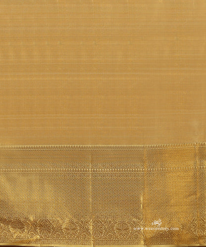 Gold_Pure_Tissue_Silk_Kanjivaram_Saree_With_Gold_Border_WeaverStory_05