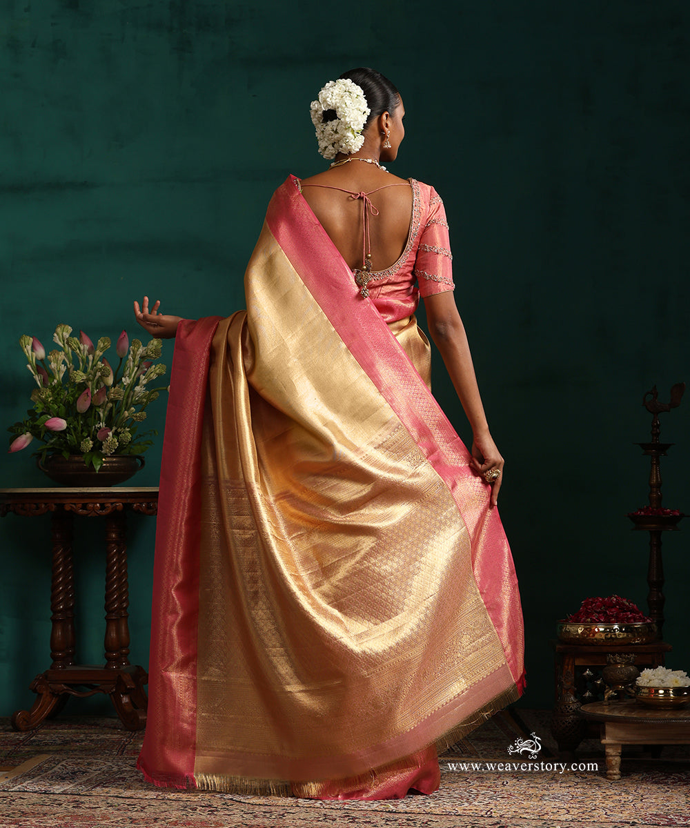 Gold_Pure_Tissue_Silk_Twill_Weave_Kanjivaram_Saree_With_Pink_Border_WeaverStory_03