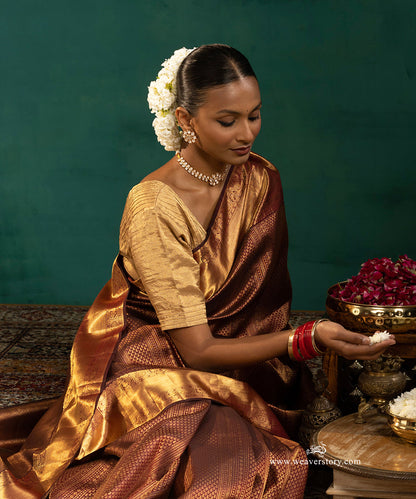 Coke_Brown_Pure_Silk_Kanjivaram_Saree_With_Copper_Zari_Border_And_All_Over_Motifs_WeaverStory_02