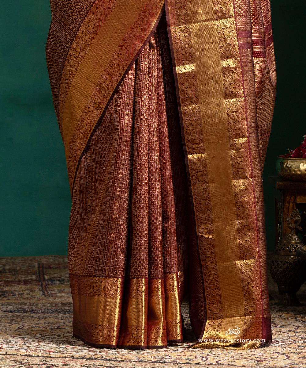 Coke_Brown_Pure_Silk_Kanjivaram_Saree_With_Copper_Zari_Border_And_All_Over_Motifs_WeaverStory_04