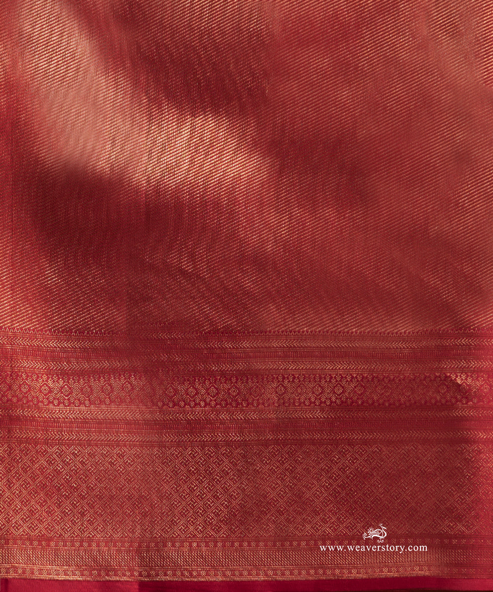 Maroon_Pure_Silk_Kanjivaram_Saree_With_Zari_Border_And_All_Over_Zari_Motifs_WeaverStory_05