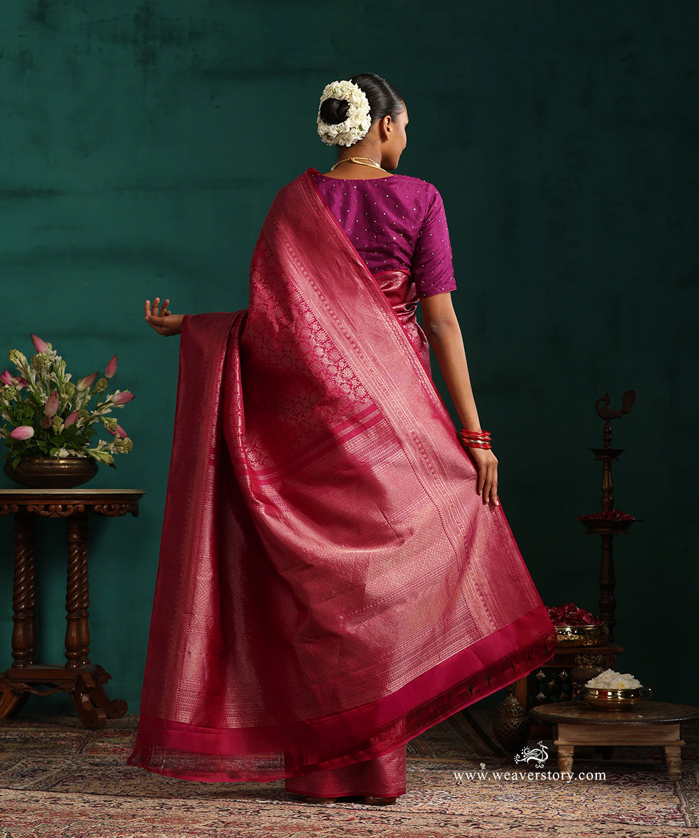 Plum_Pure_Silk_Kanjivaram_Saree_With_All_Over_Floral_Jaal_In_Antique_Zari_WeaverStory_03