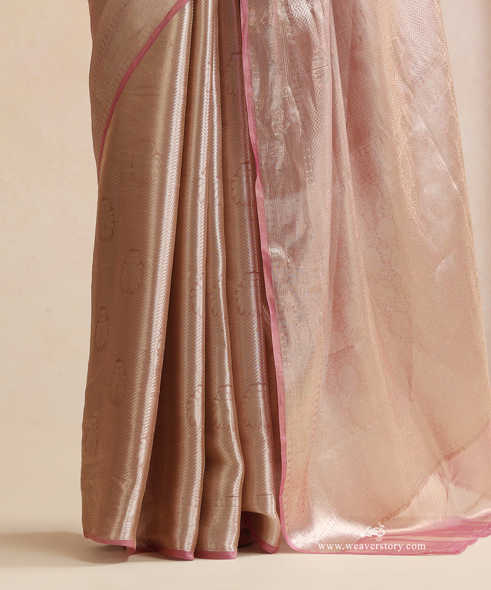 Pink_And_Silver_Handloom_Pure_Silk_Tissue_Tanchoi_Banarasi_Saree_WeaverStory_04