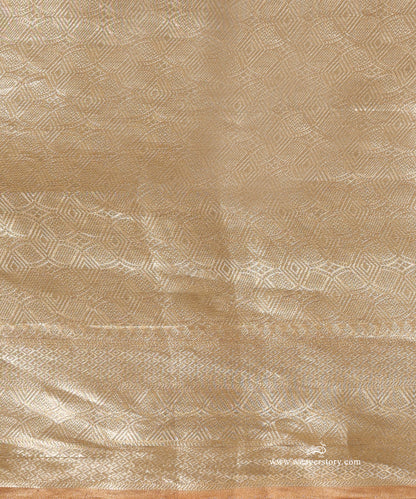 Pink_And_Silver_Handloom_Pure_Silk_Tissue_Tanchoi_Banarasi_Saree_WeaverStory_05