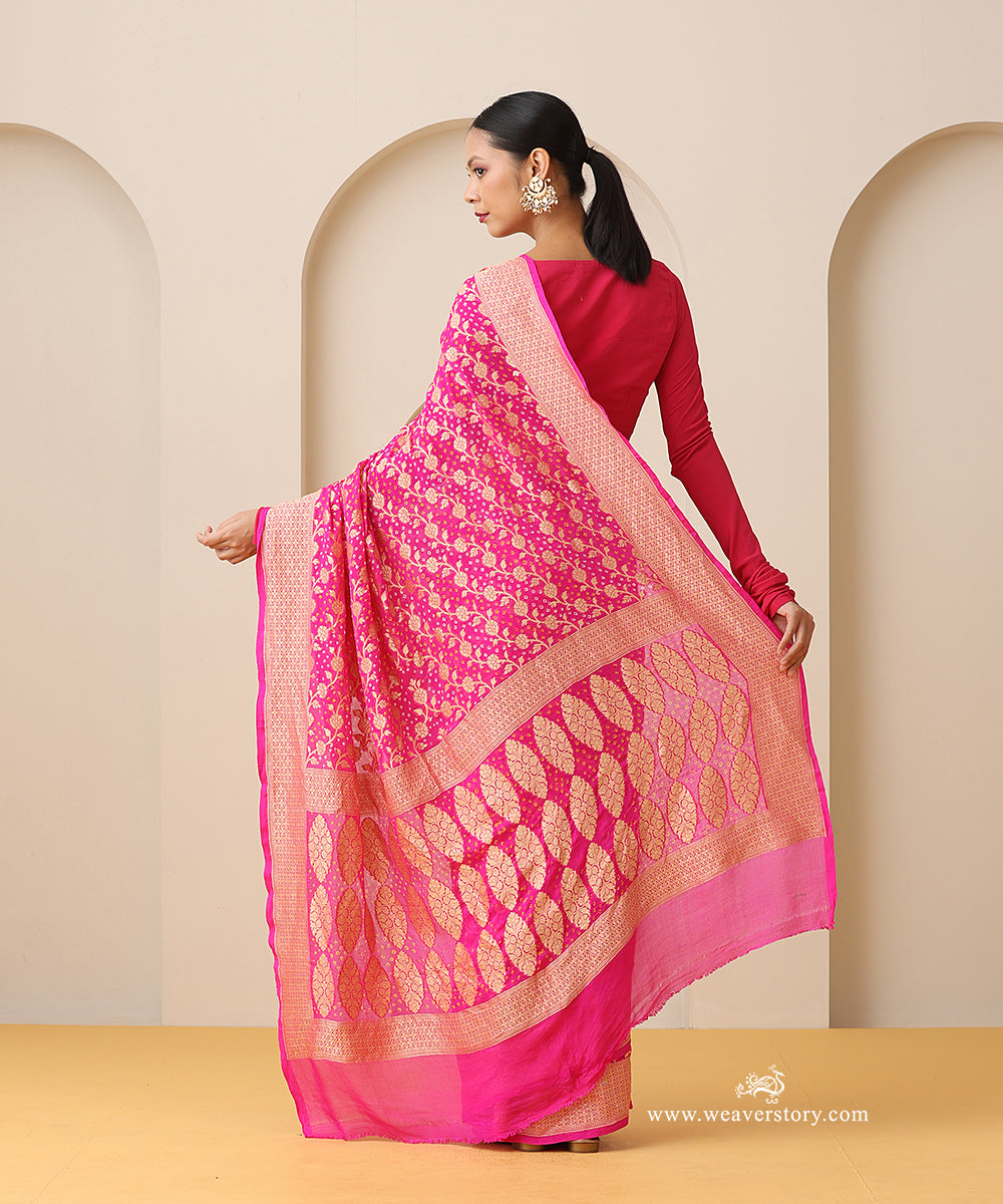 Pink_Handloom_Pure_Georgette_Banarasi_Bandhej_Saree_With_Leaf_And_Floral_Jall_WeaverStory_03