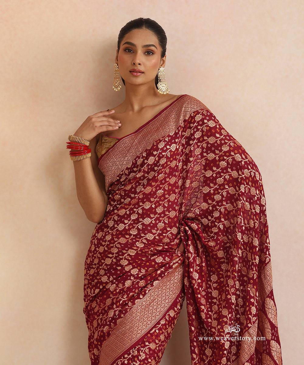 Maroon_Handloom_Pure_Georgette_Banarasi_Bandhej_Saree_With_Floral_Jaal_WeaverStory_02