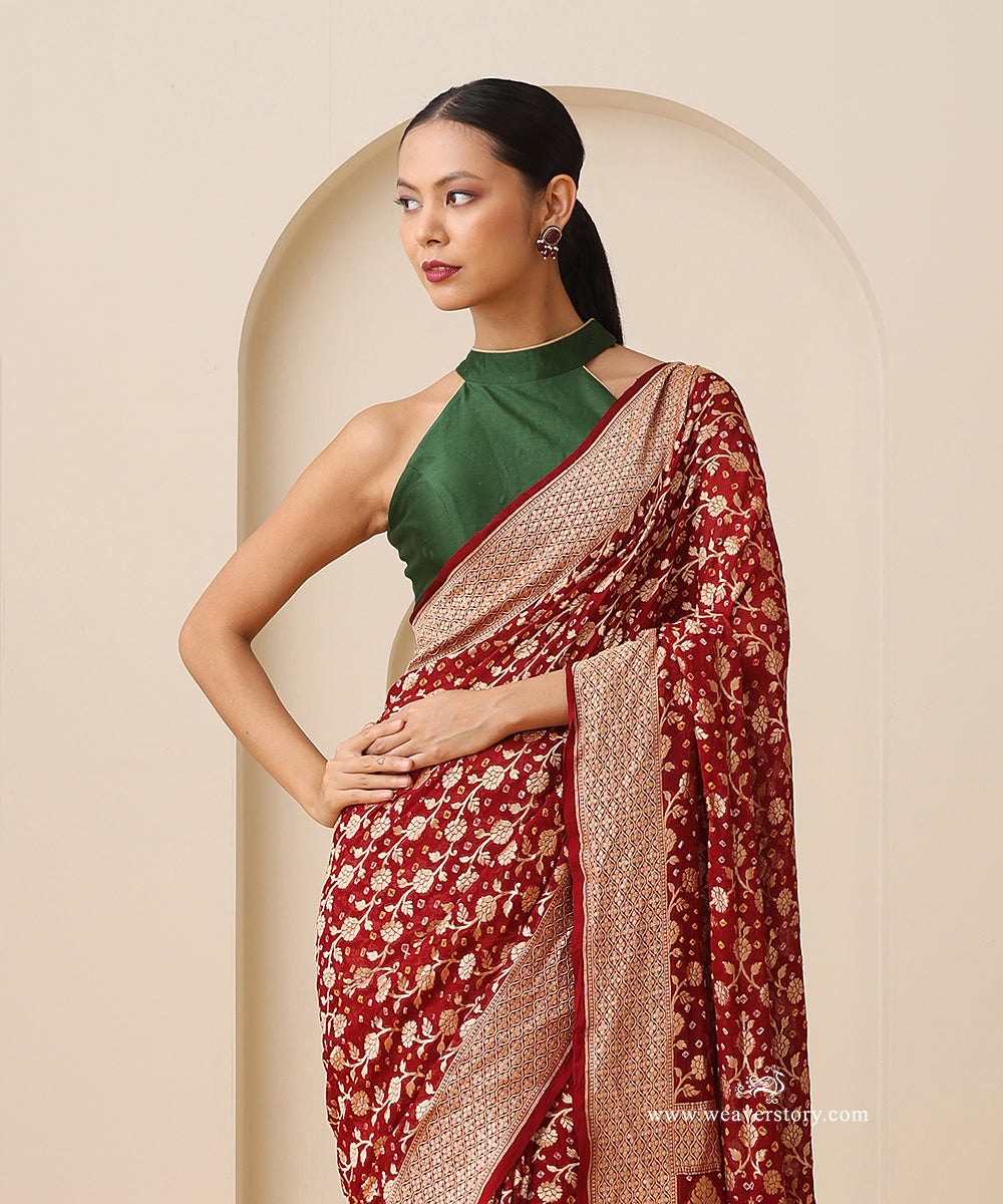 Maroon_Handloom_Pure_Georgette_Banarasi_Bandhej_Saree_With_Leaf_And_Floral_Jaal_WeaverStory_02