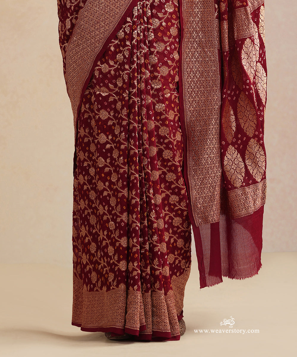 Maroon_Handloom_Pure_Georgette_Banarasi_Bandhej_Saree_With_Floral_Jaal_WeaverStory_04