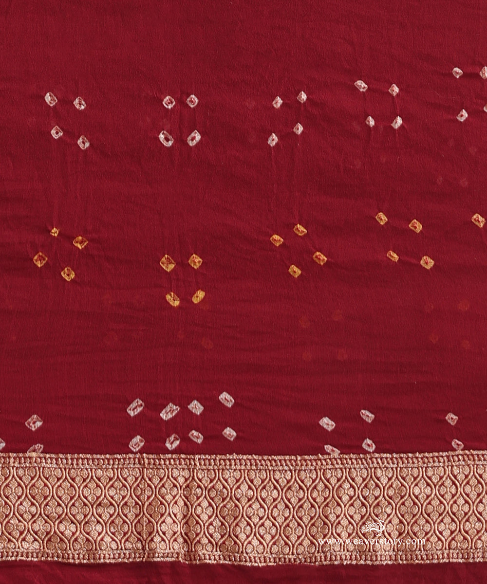Maroon_Handloom_Pure_Georgette_Banarasi_Bandhej_Saree_With_Floral_Jaal_WeaverStory_05